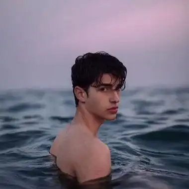 6686体育app签约作者Adelaide