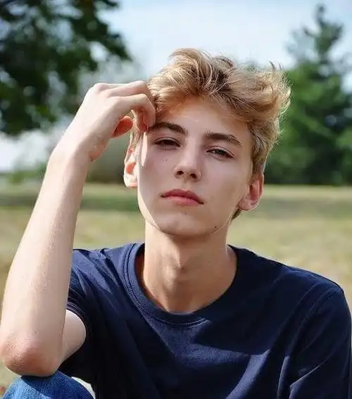 6686体育app首席作者等风来