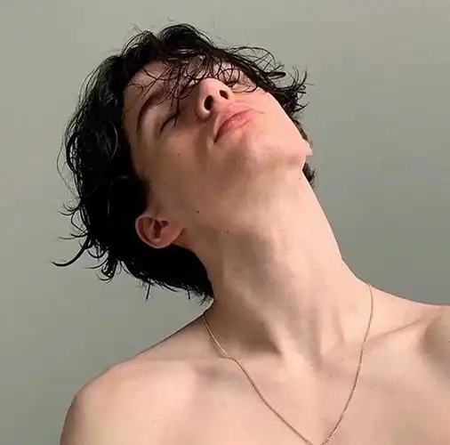 6686体育app特邀作者蜜棕马尾