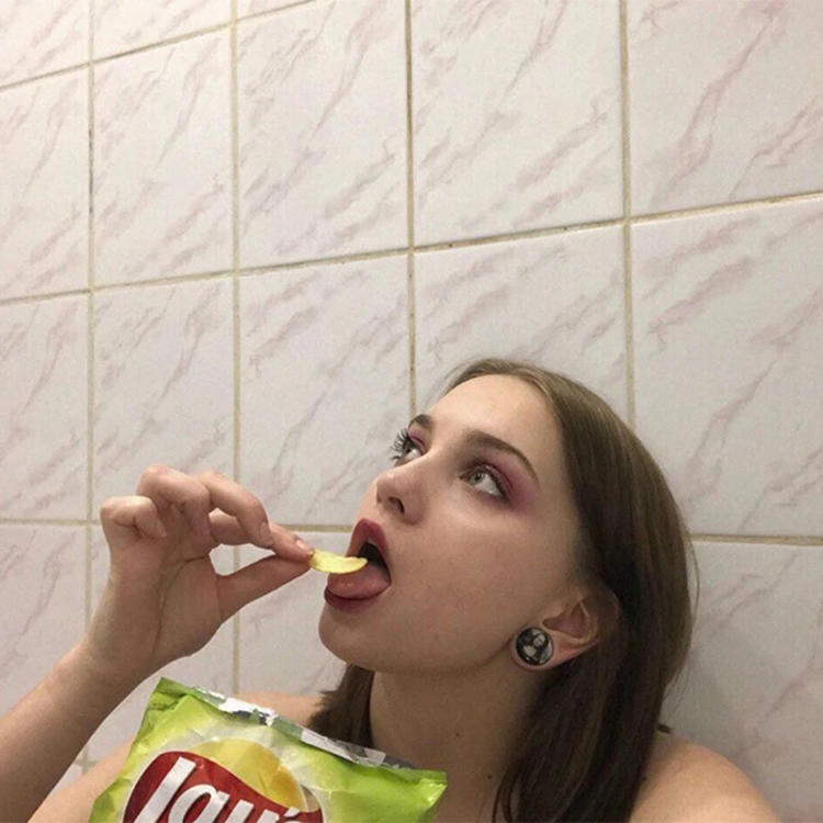 6686体育app海外作者姿态美