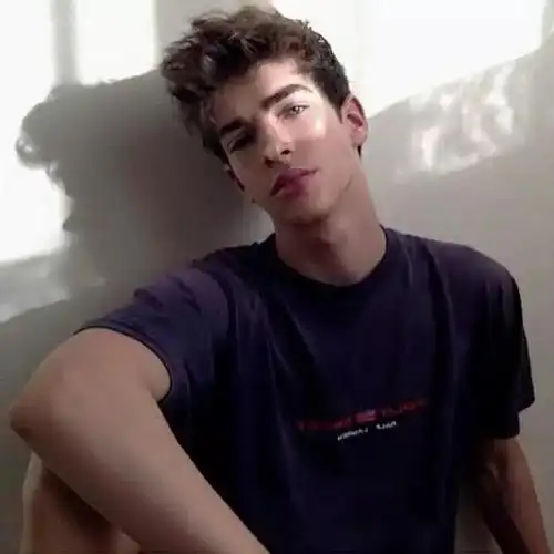 6686体育app合作伙伴Gareth