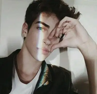 6686体育app铁牌作者Gavin