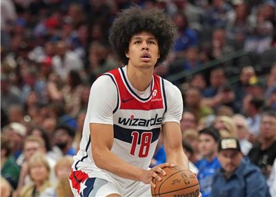 未来可期！凯肖恩·乔治生涯之夜协助球队击败独行侠