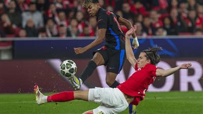 每体：皇马球迷一直鼓吹A费是亚马尔克星，现在要见真章了